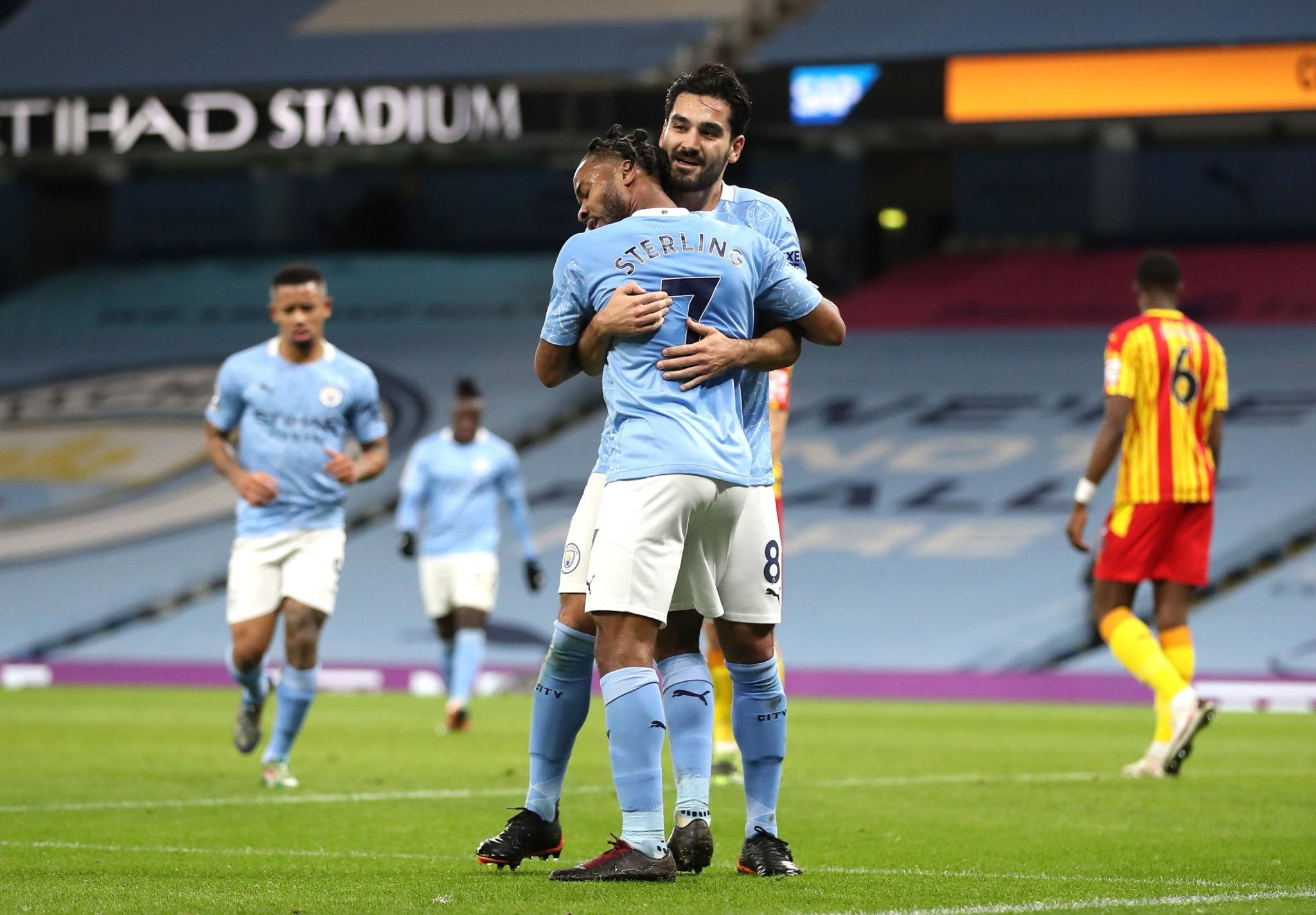 量球迷的目 量球迷的目